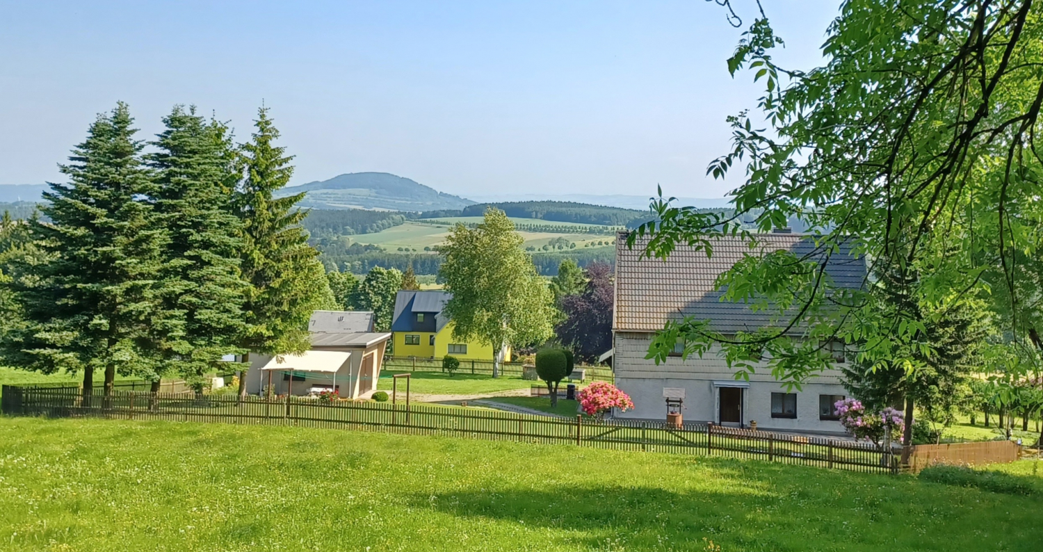 Blick von Bärenstein nach Annaberg / zum Pöhlberg